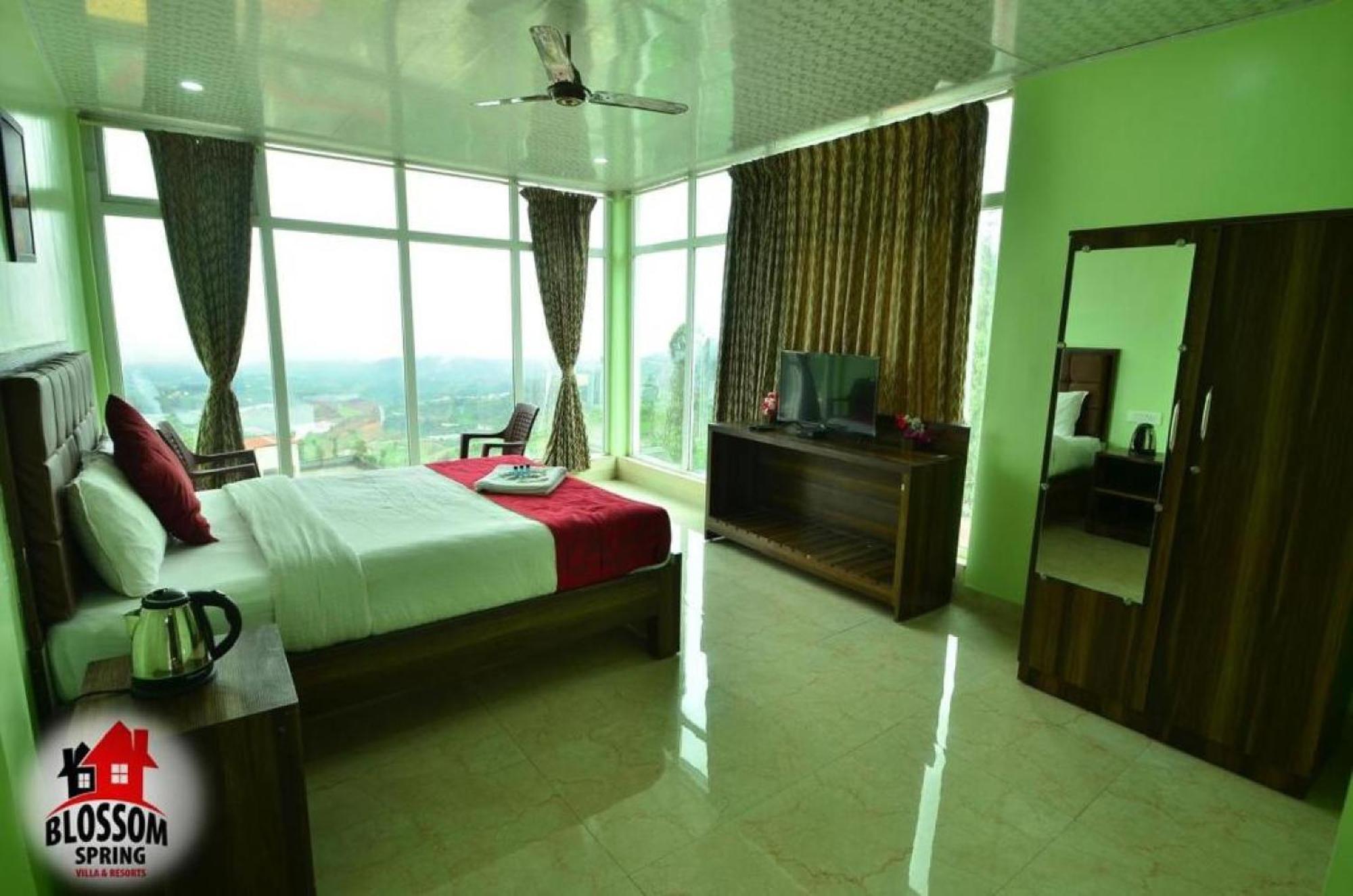 Blossom Spring Villa Utakamand Zewnętrze zdjęcie
